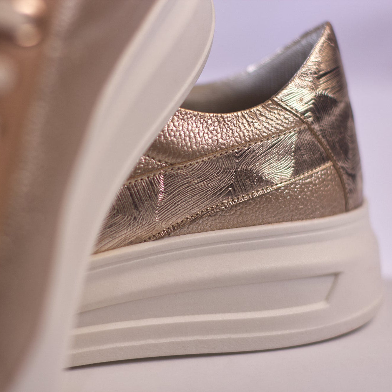 Tenis Oro