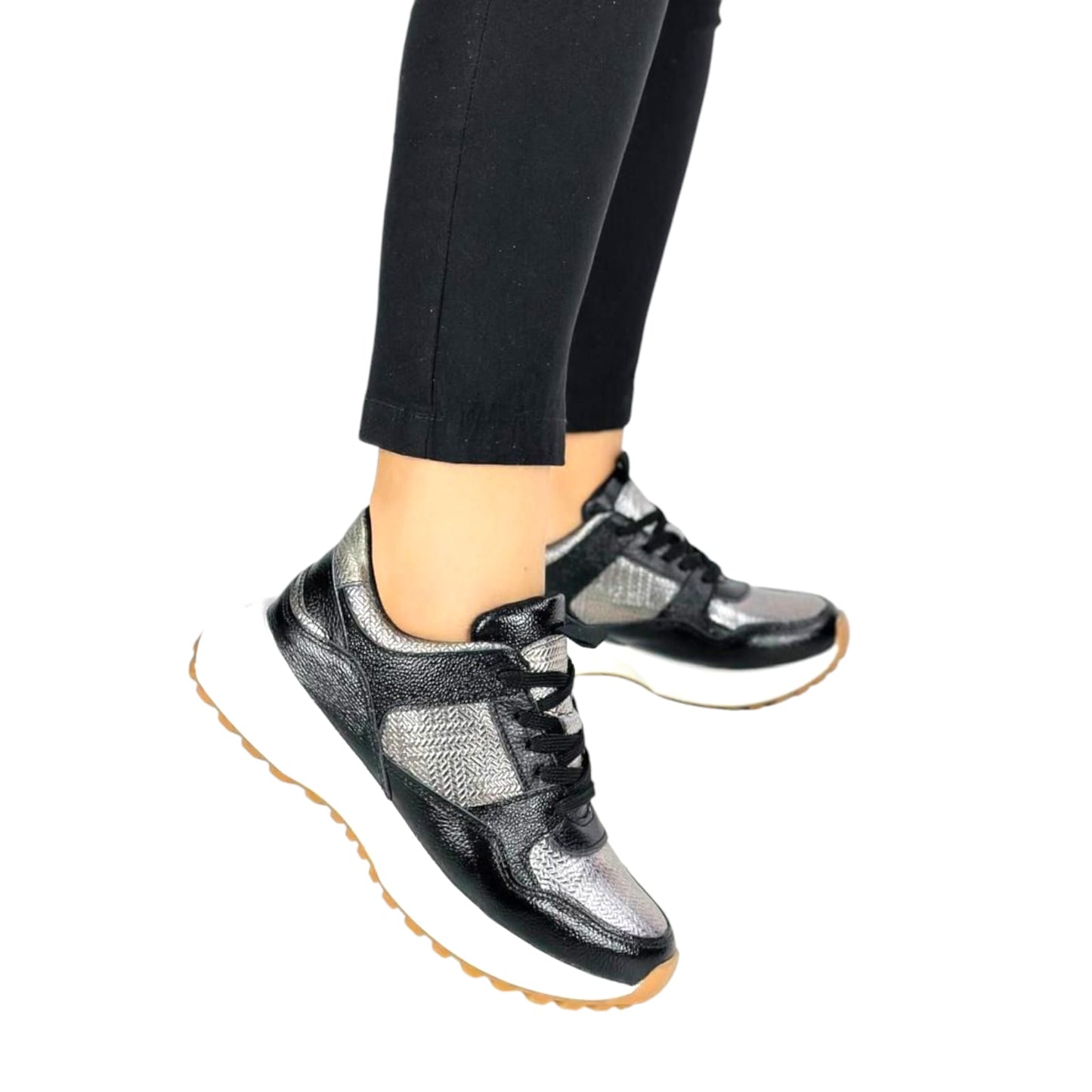 Tenis Negro y Plateado