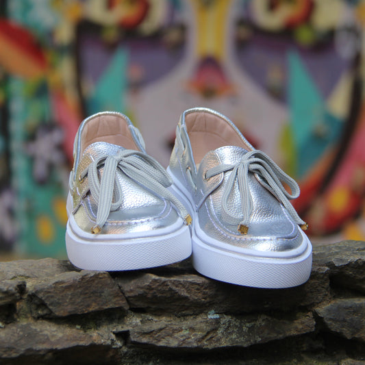 Mocasin Plano Plateado