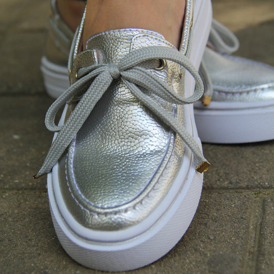 Mocasin Plano Plateado