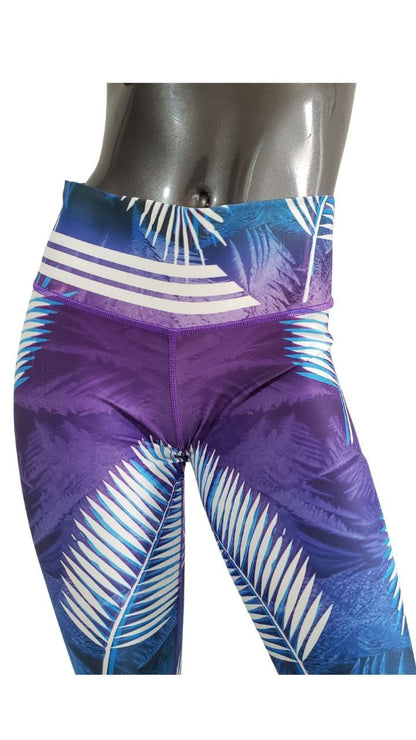 Leggins estilo palmera azul